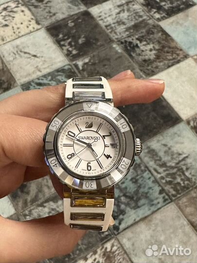 Часы Swarovski, модель 999978