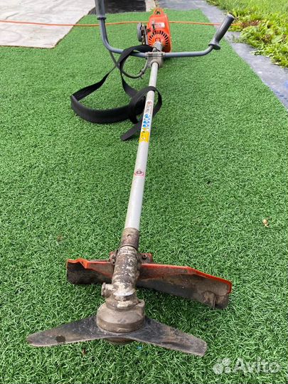 Газонокосилка бензиновая
