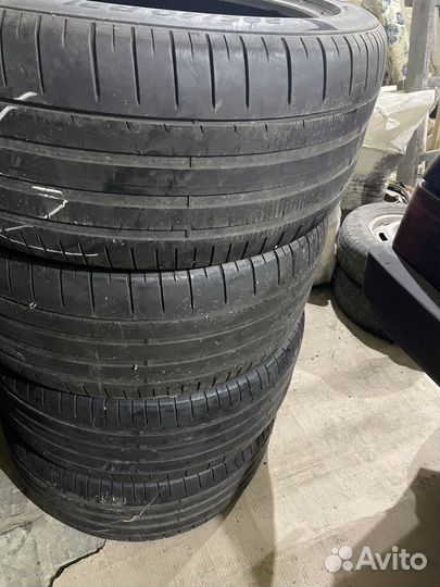 Pirelli P Zero 285/40 R21