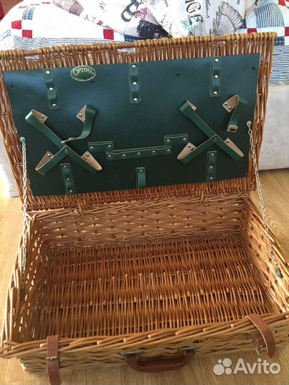 Корзина квадратная из лозы