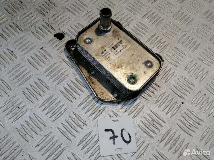 Радиатор масляный Mercedes C W204 2010