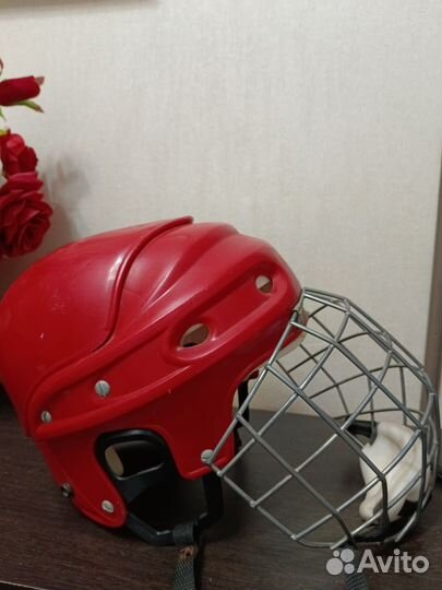 Шлем хоккейный