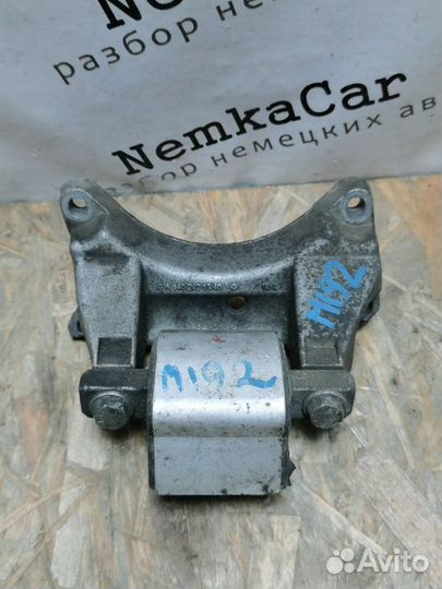 Кронштейн кпп Mercedes-Benz C-Class W204 C180 CGI