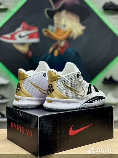 Баскетбольные кроссовки Nike Kyrie 7
