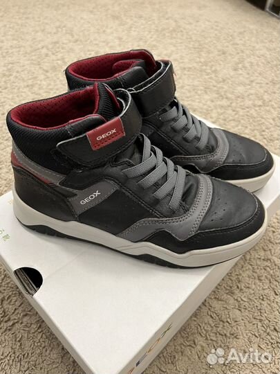 Кроссовки Geox