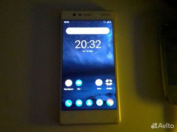 Телефон Nokia 3