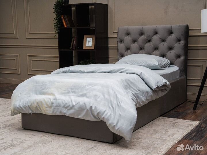 Кровать с матрасом, цена за полный комплект. Без предоплаты