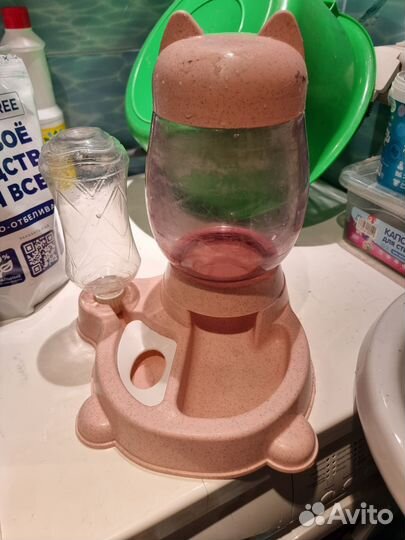 Продам кормушку для кошек или собак