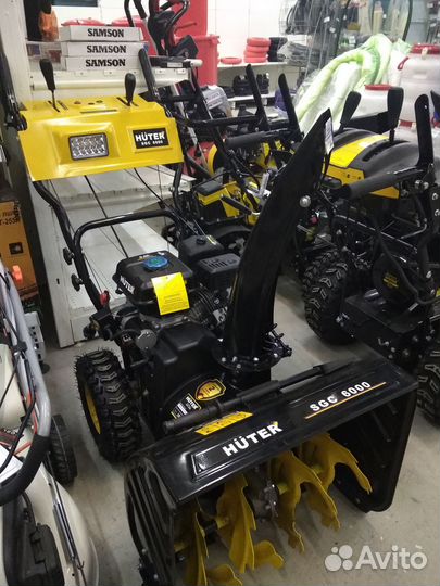 Снегоуборщик бензиновый Huter SGC 6000