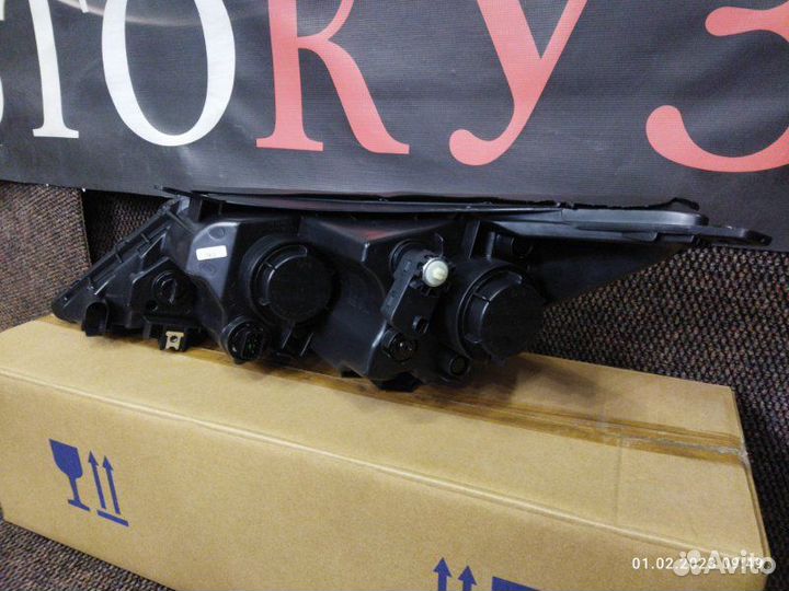 Фара правая Kia Sportage С 2010-2016