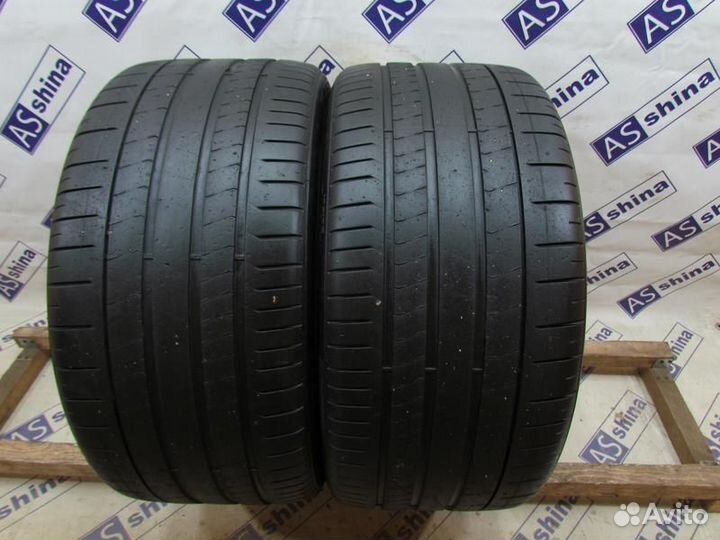 Pirelli P Zero PZ4 325/30 R23 101K