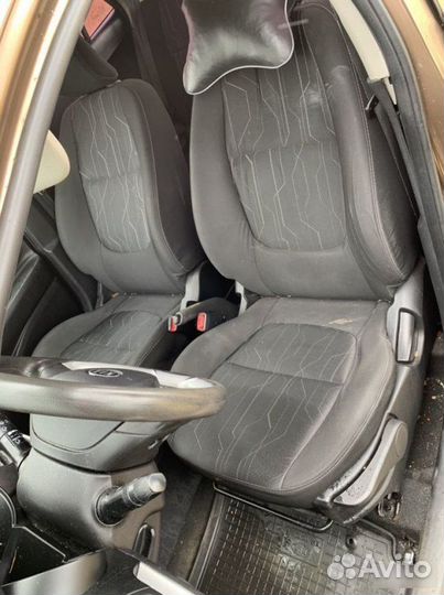 Сиденья Kia Picanto 2 2011