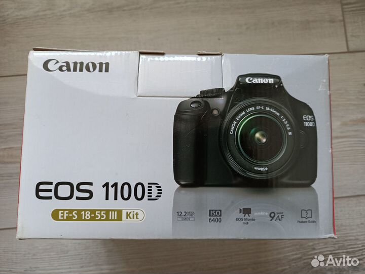 Зеркальный фотоаппарат Canon EOS 1100D