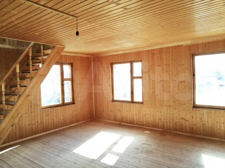 Дом 102,2 м² на участке 5 сот.