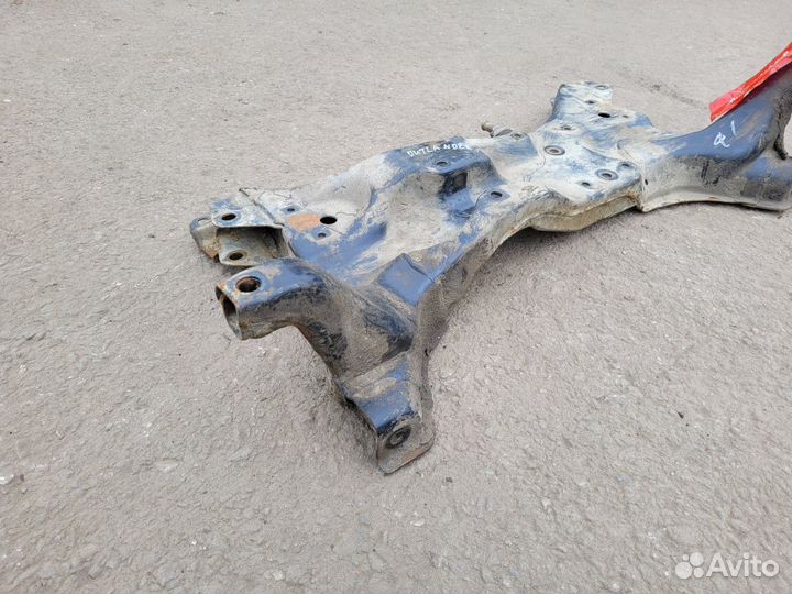 Подрамник передний на Mitsubishi Outlander 1