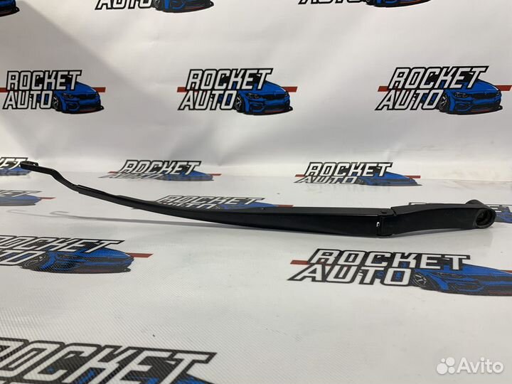 Поводок стеклоочистителя передний правый Kia Optim