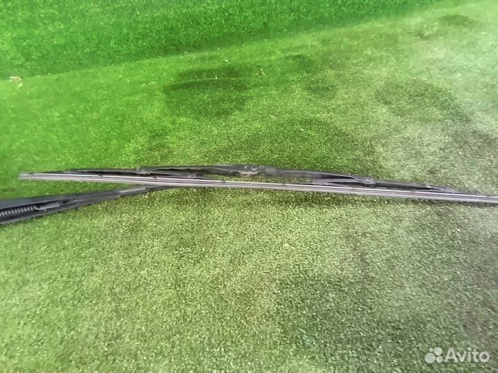 Дворник левый Chevrolet Cruze J300 F18D4 2010