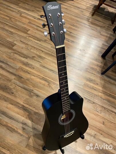 Акустическая гитара новая в коробке 7/8