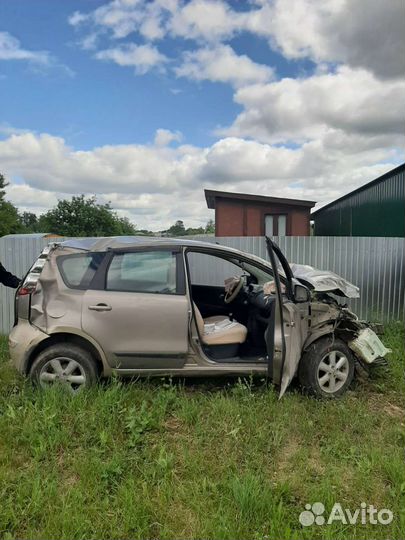 Nissan Note 1.4 МТ, 2007, битый, 180 000 км