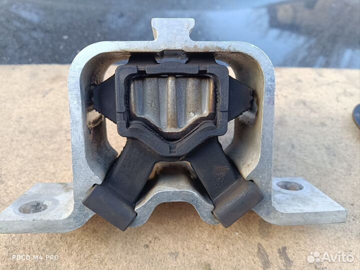 Опора двигателя для Лада Веста