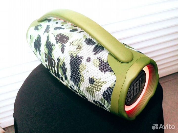 Колонка JBL Boombox 3