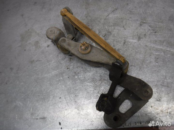 Механизм выбора передач Opel Corsa D Z12XEP 2007