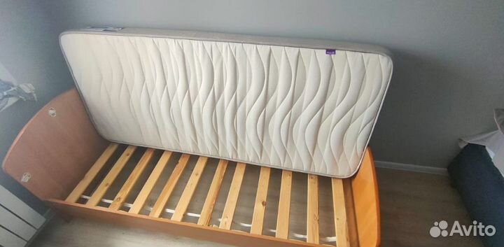 Кровать+ матрас