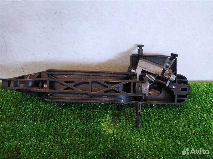 Ручка наружная двери задней правой Ford Fiesta (C