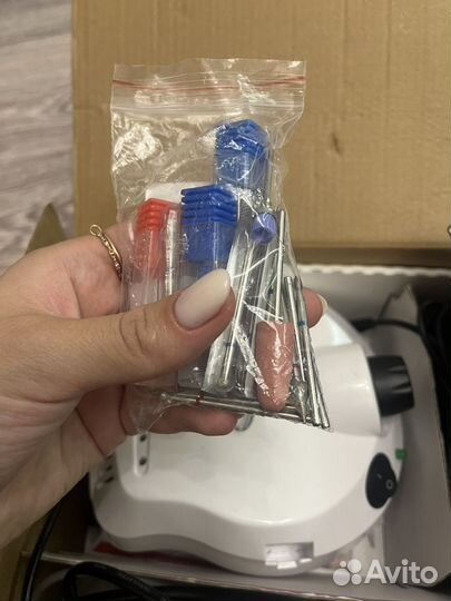 Аппарат для маникюра и педикюра