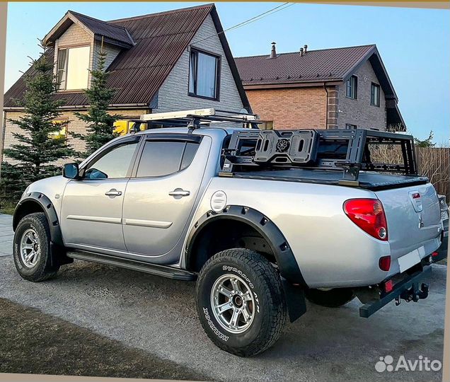 Расширители арок Mitsubishi L200 - 50 мм