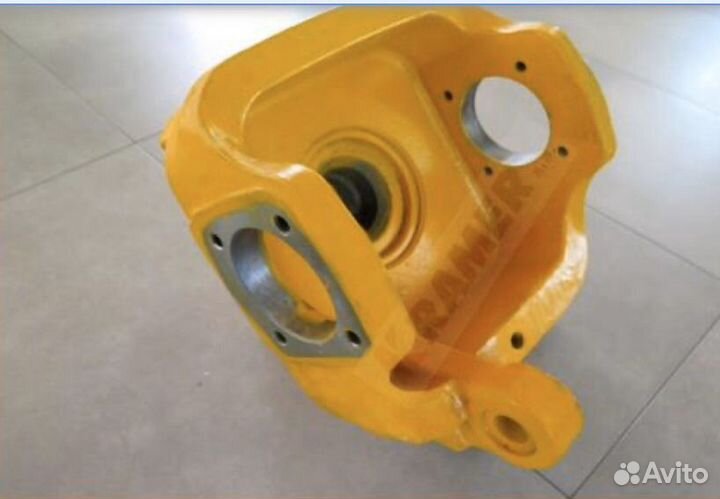 Поворотный кулак левый JCB 3CX 4CX