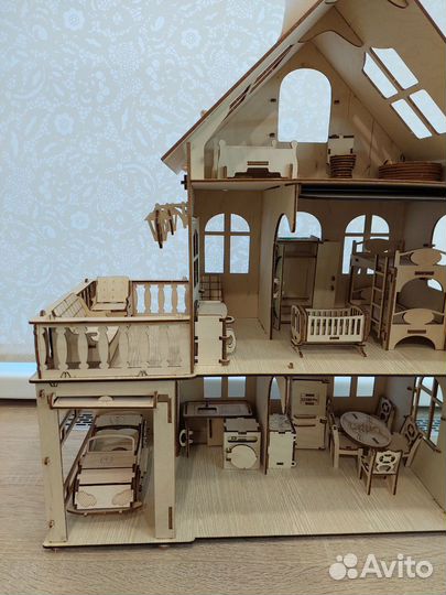 Домик кукольный