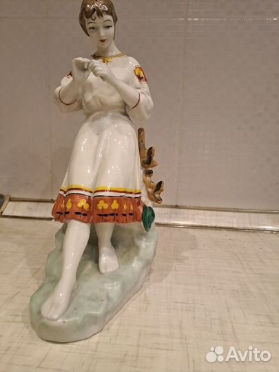Фарфоровые статуэтки времен СССР