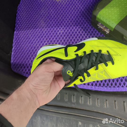 Футзалки nike