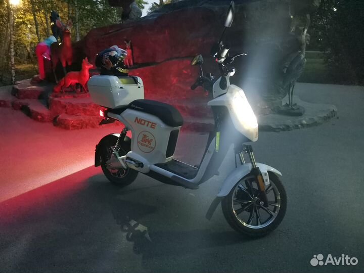 Электроскутер Kugoo Kirin Note белый с двумя АКБ