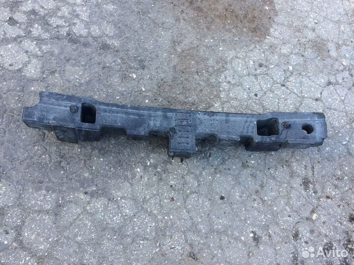 Наполнитель переднего бампера Nissan X-Trail T32