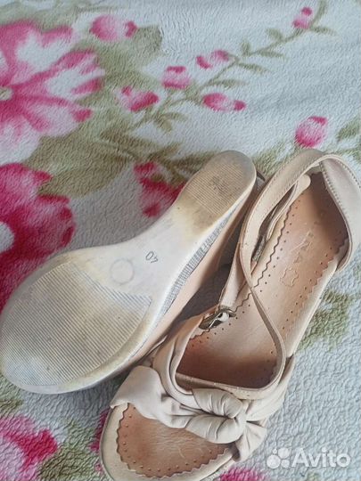 Босаножки натуральная кожа 40 размер идут на 39