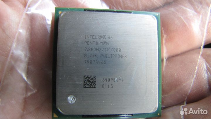 Процессор Intel Pentium 4 2.80GHZ/1M/800SL79K