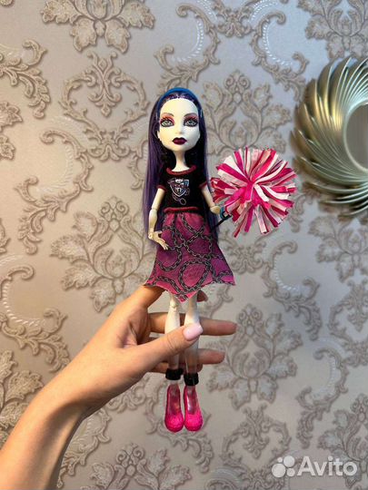 Кукла Монстер Хай Спектра Вондергейст