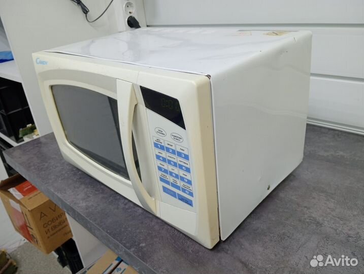 Микроволновая печь Candy