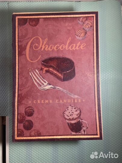 Деревянная шкатулка