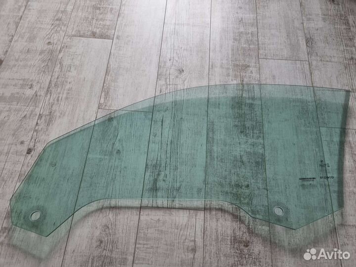 Стекло правое G14 G15 F91 F92