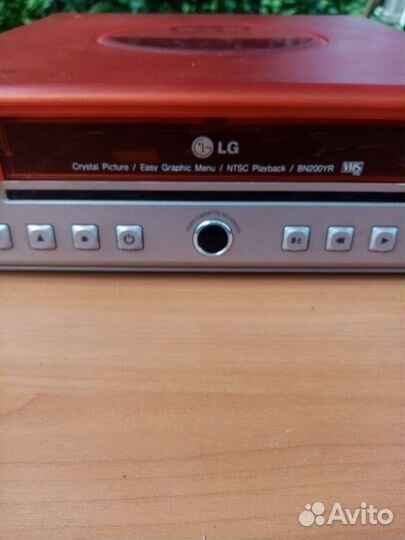 Видео магнитофон LG
