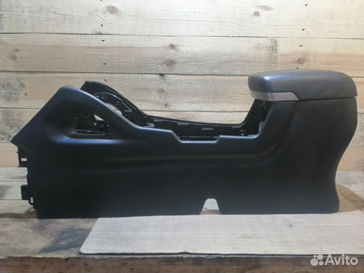 Консоль центральная Hyundai ix35