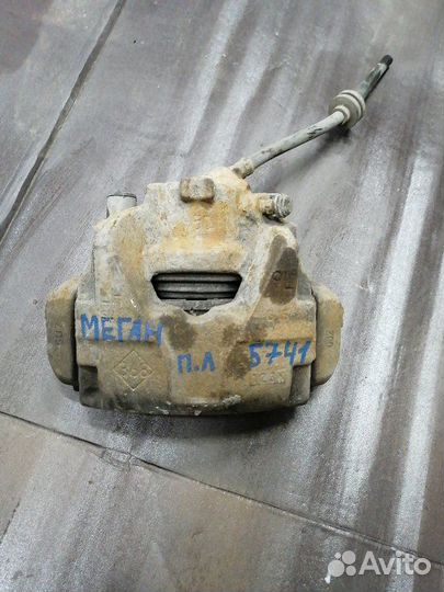 Суппорт передний левый Renault Megane BZ0H K4M