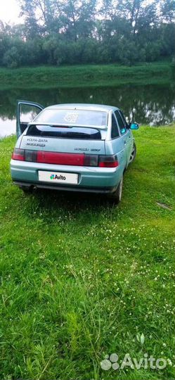 ВАЗ 2112 1.5 МТ, 2002, битый, 265 390 км