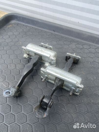 Ограничитель передней двери двери Ford F-150