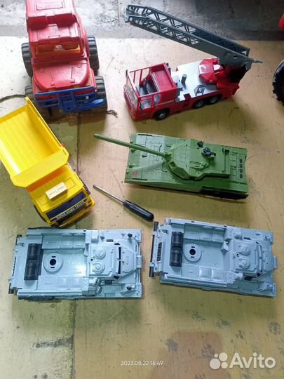 Детский Электромобиль и Игрушки