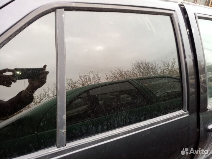 Стекло двери в дверь Chery Amulet Чери Амулет