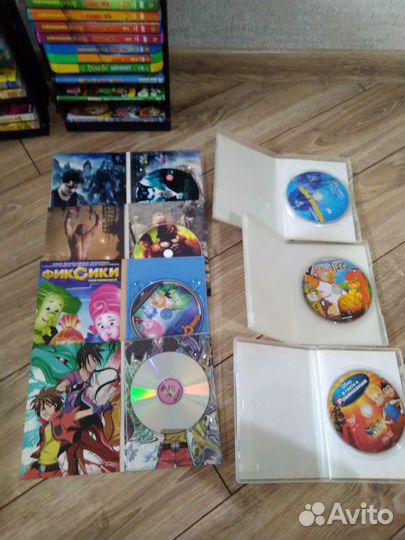 CD диски с фильмами и мультфильмами